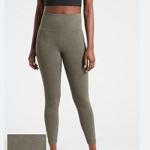 Athleta Elation Garment Dye 7/8 Tight
